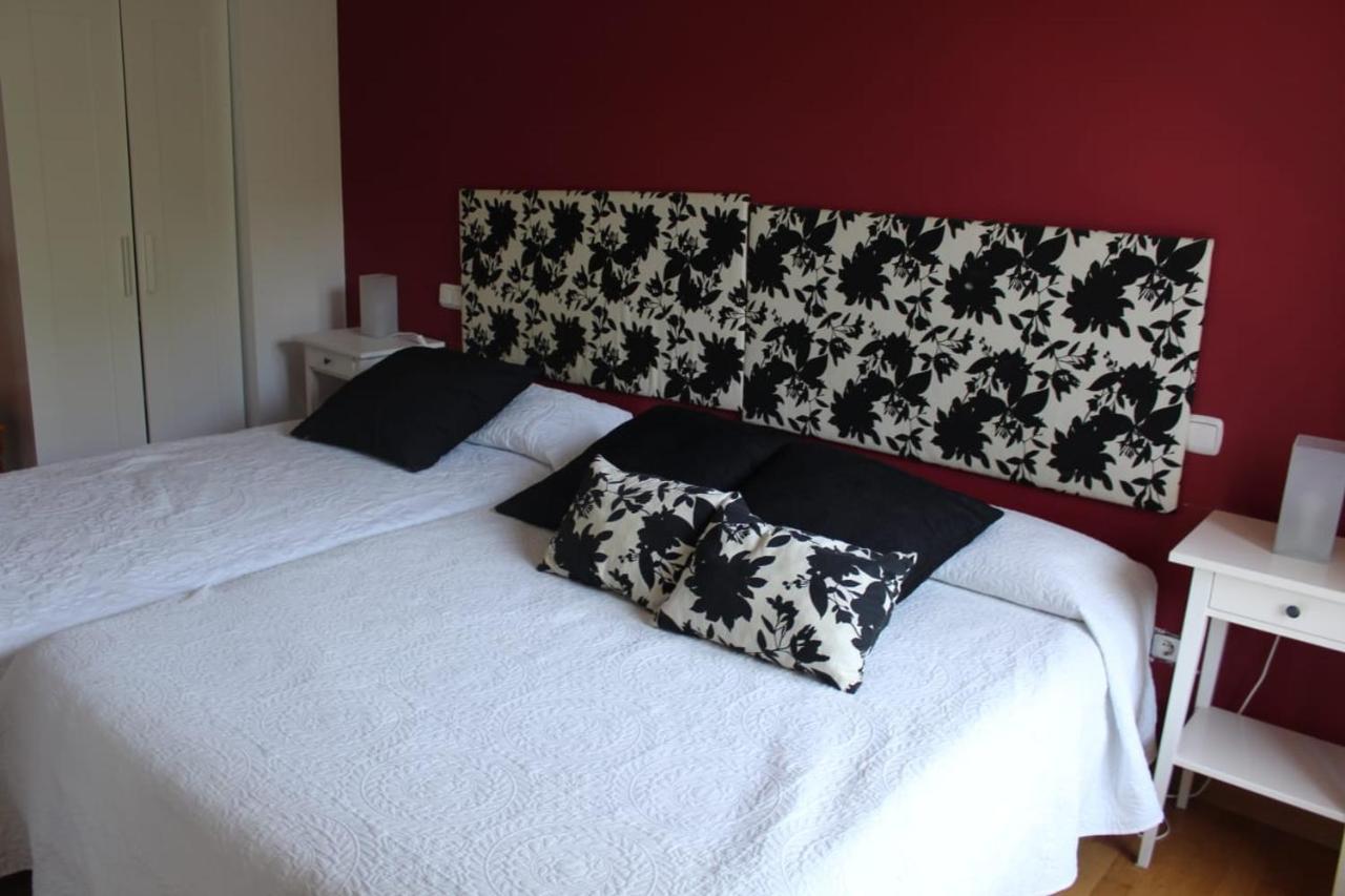 Pensjonat Casa Tau Larrasoana Zewnętrze zdjęcie