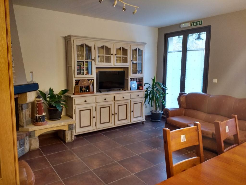 Pensjonat Casa Tau Larrasoana Zewnętrze zdjęcie